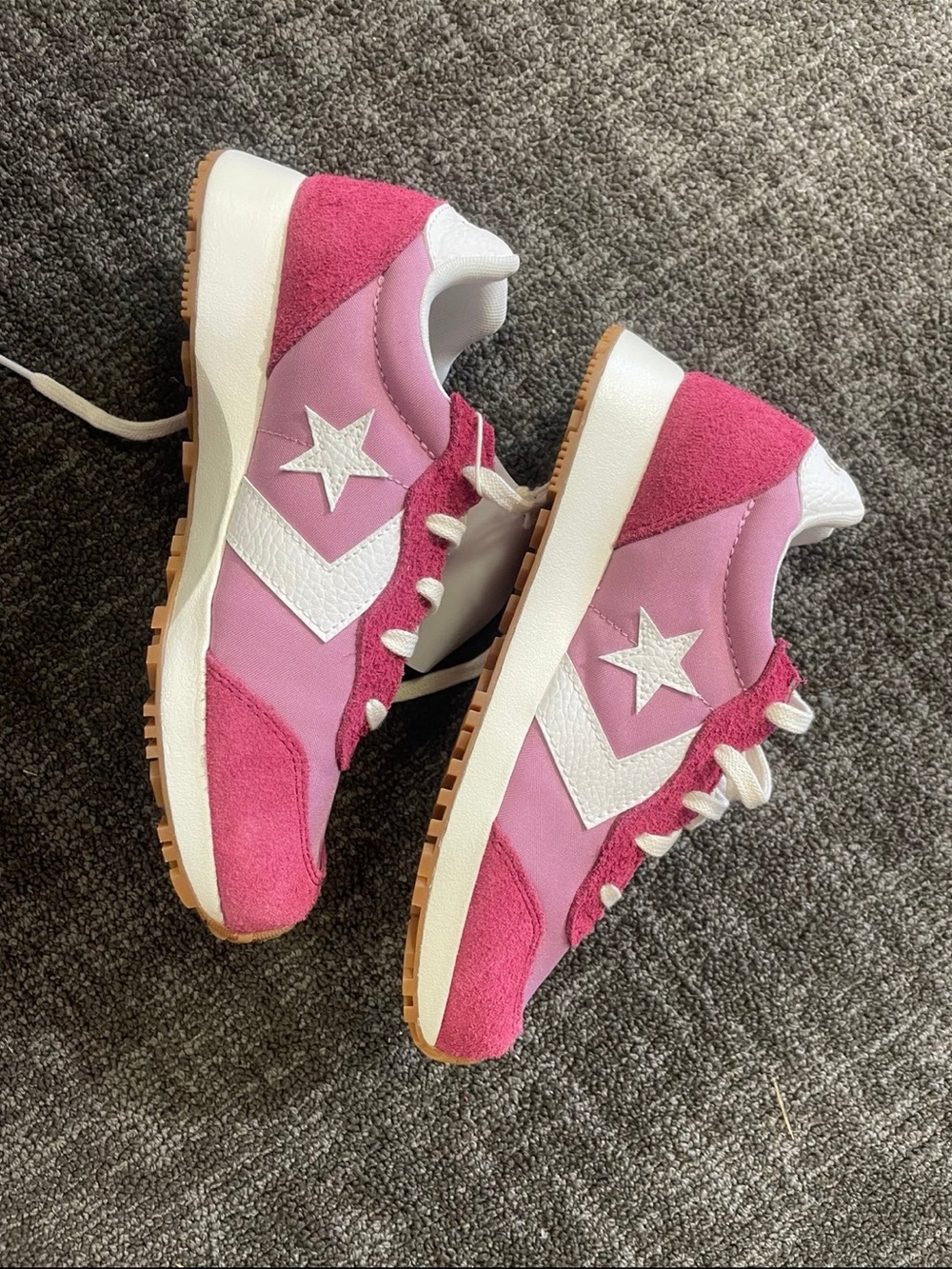 Ladies Converse Omega Trainer Size 7 - Picture 2 of 6